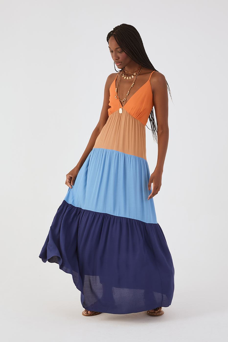 Multicolor V Neck Adjustable Straps Tiered Crepe Maxi Dress_2