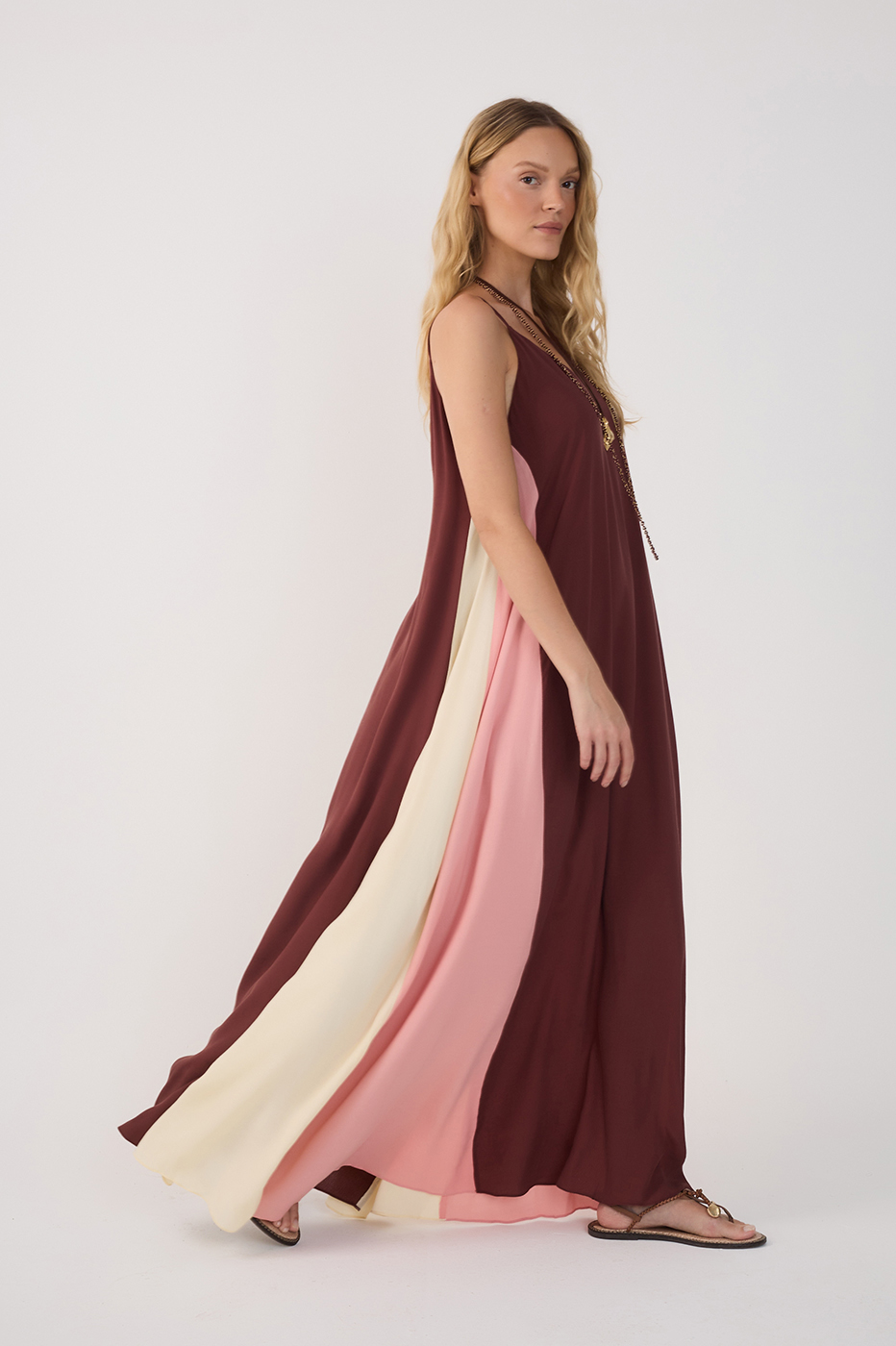 Brown V Neck Sleeveless Crepe Maxi Dress_2