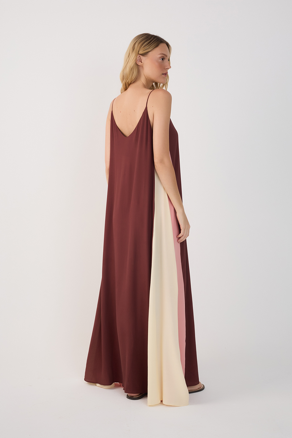 Brown V Neck Sleeveless Crepe Maxi Dress_5