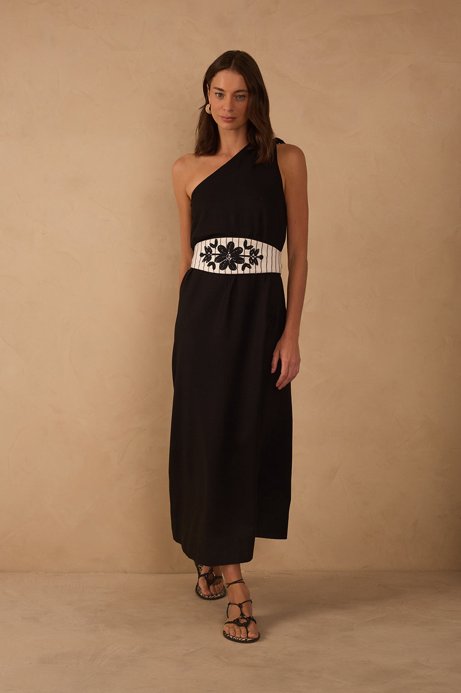 Black One-Shoulder Embroidered Midi Dress_1