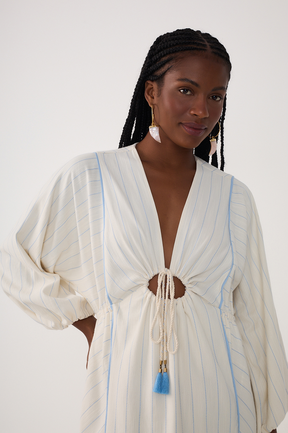 Blue Front Cut-Out Long Sleeve Maxi Dress_4