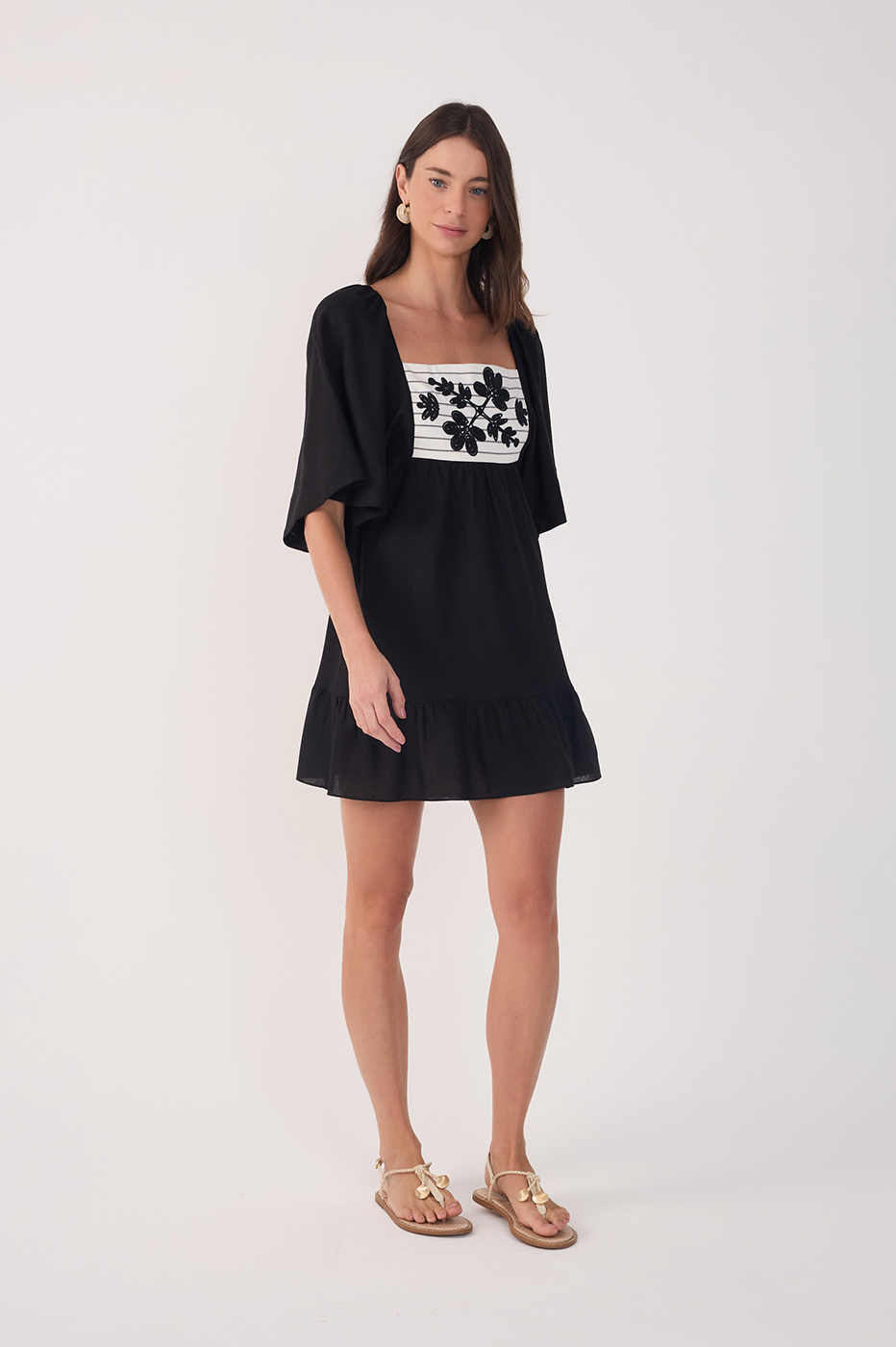 Vestido Curto Linho Pala Bordada_2