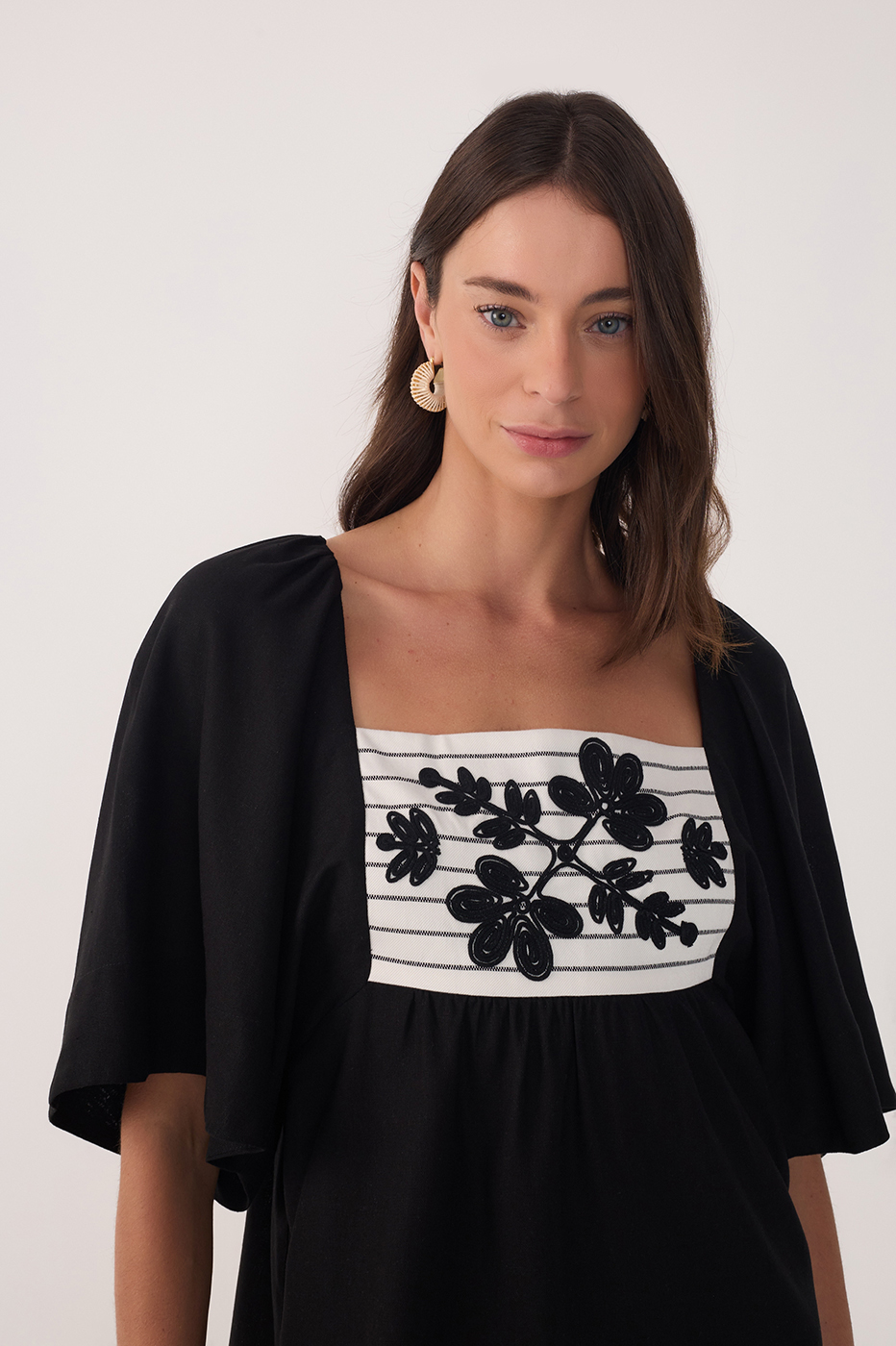 Black Embroidered Puff Sleeve Mini Dress_5