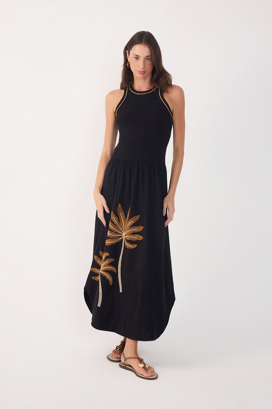 Black Embroidered Coqueiros Maxi Dress_2