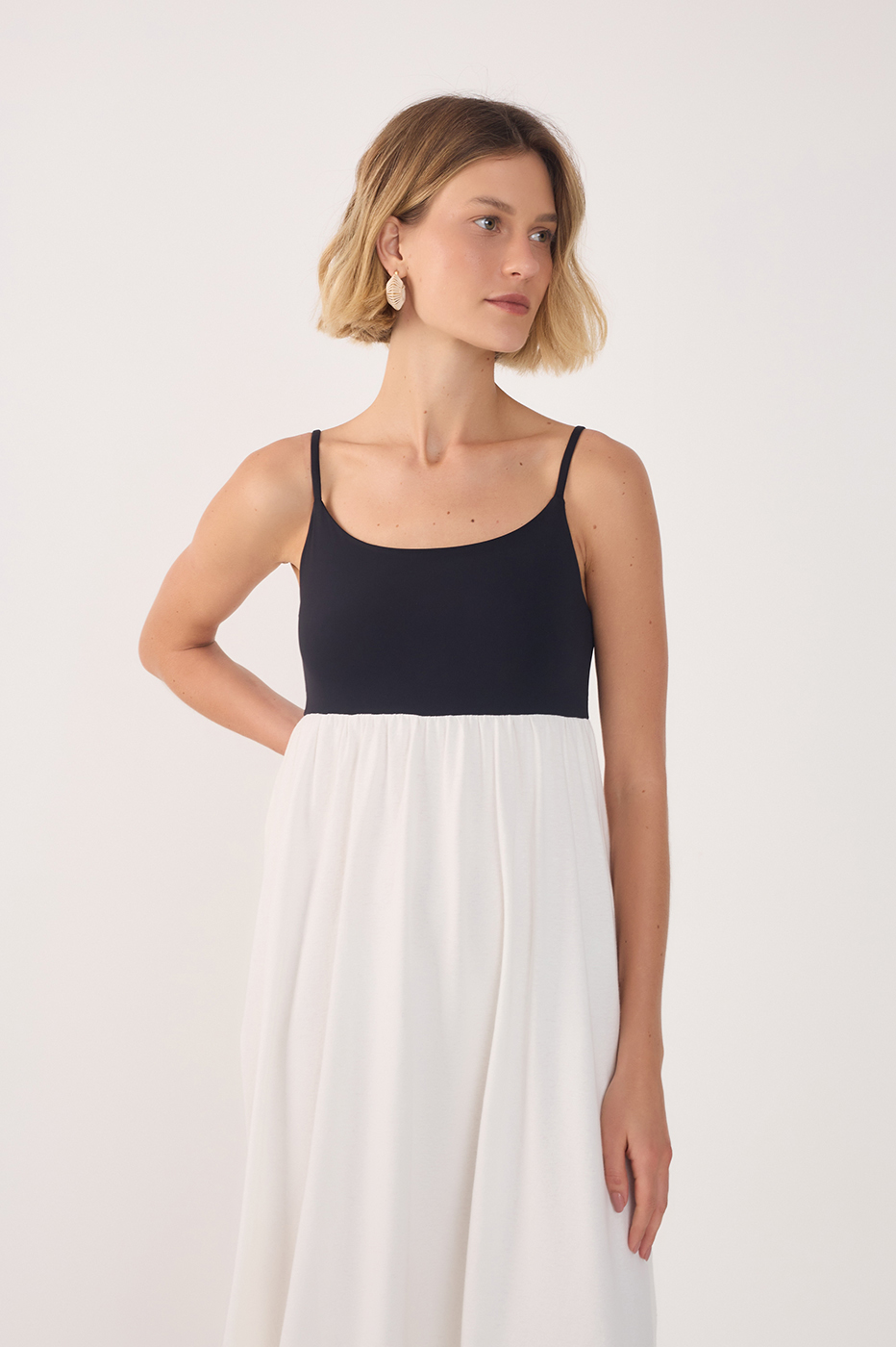 Bust Fluity Dress_3