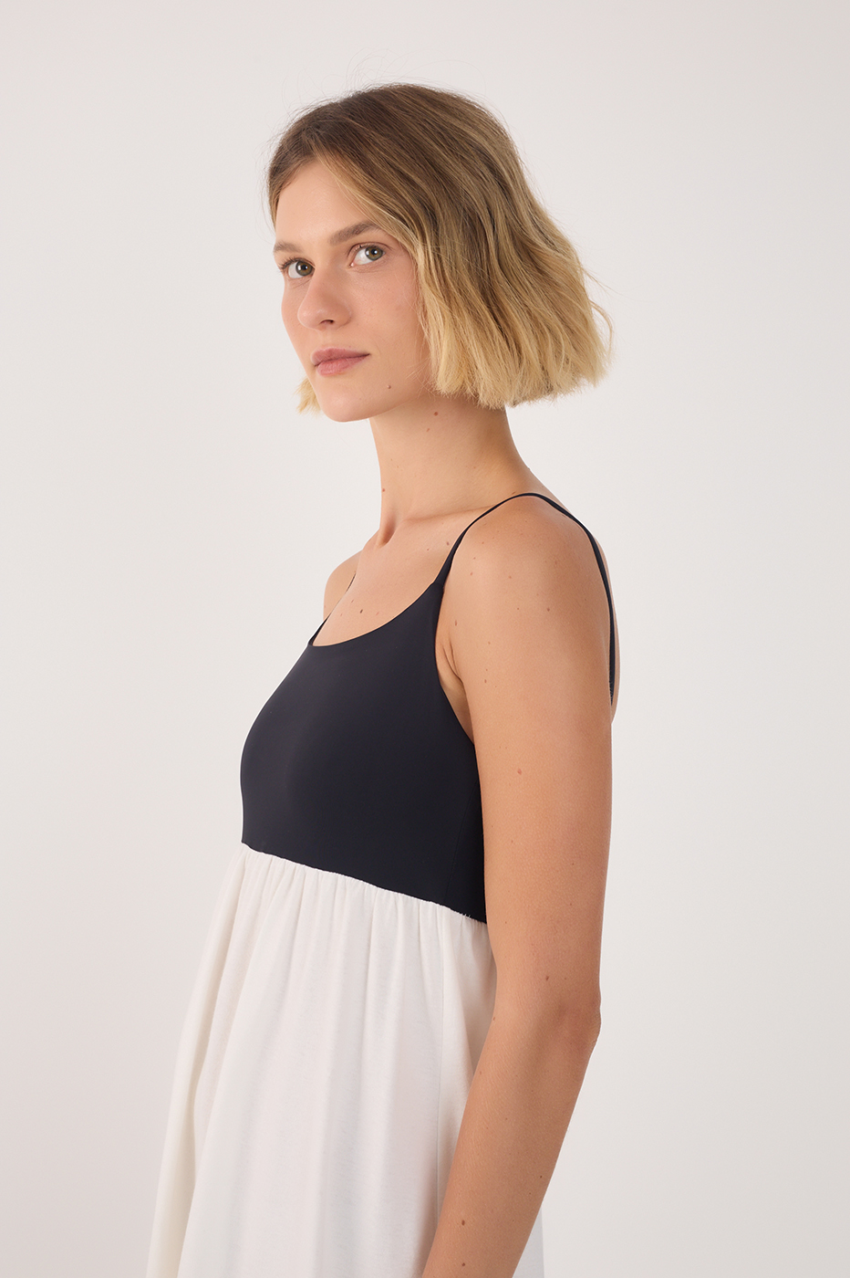 Bust Fluity Dress_4