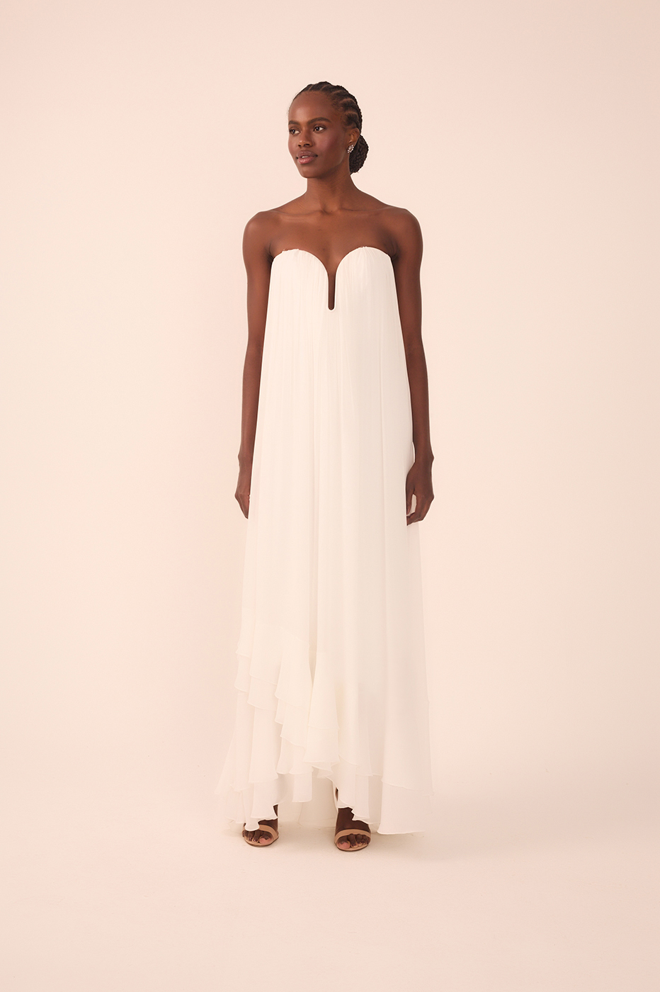 Off-White Chiffon Strapless Gown with Waist Tie – Thati Amorim Collection_3
