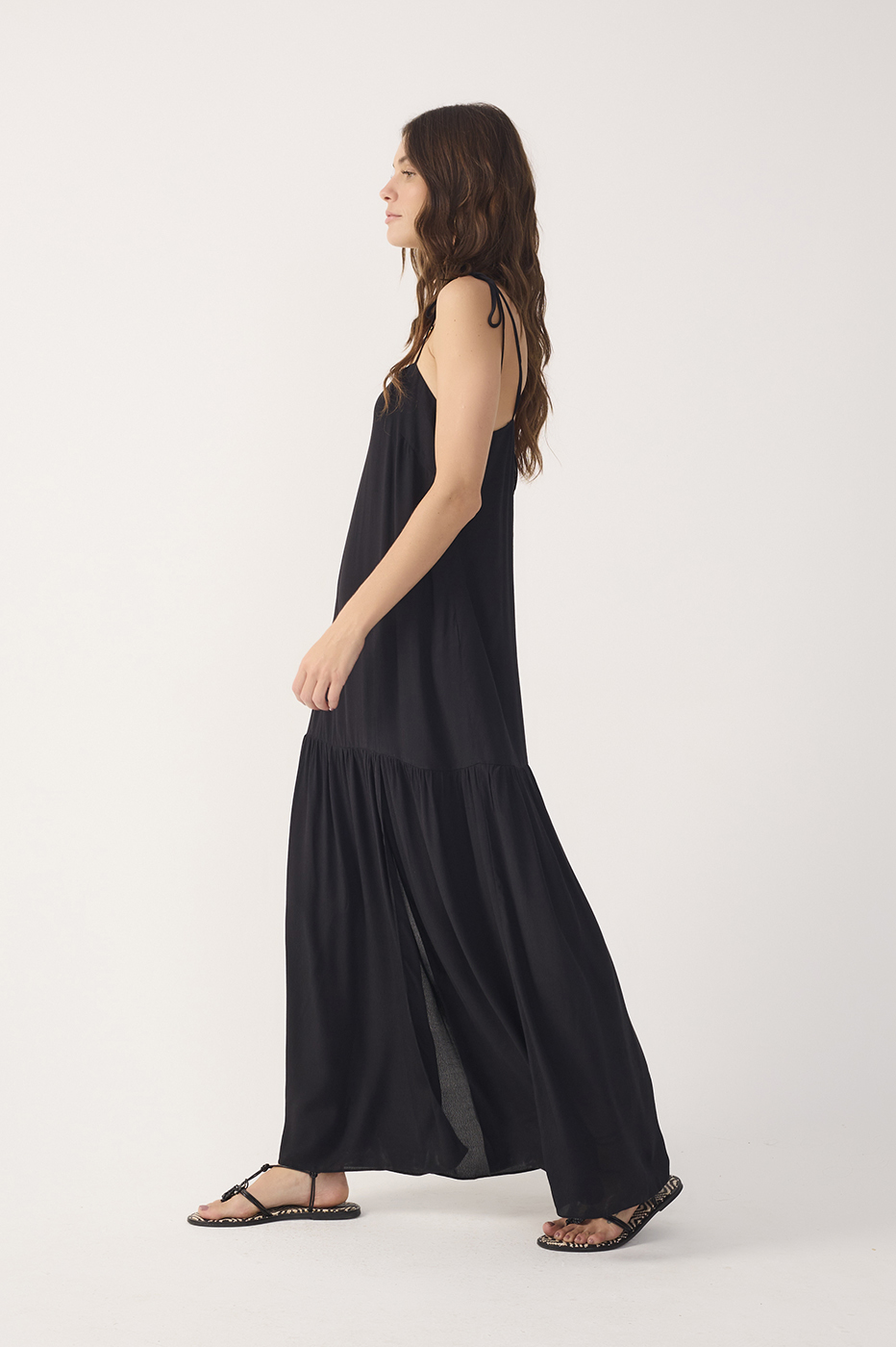 Black Crepe Shoulder Tie Slit Maxi Dress_3