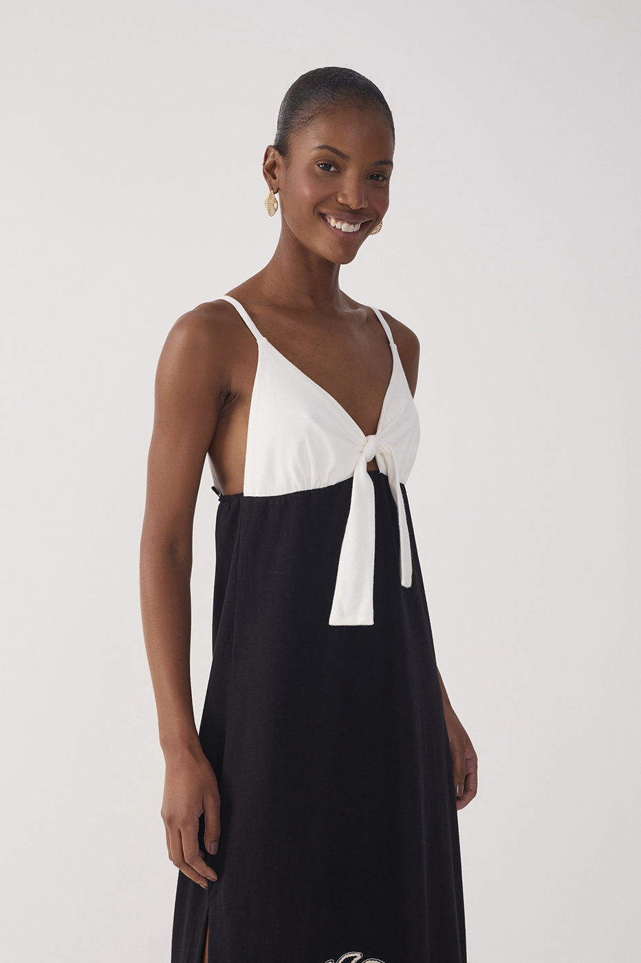Black Embroidered Side Slit Maxi Dress_4