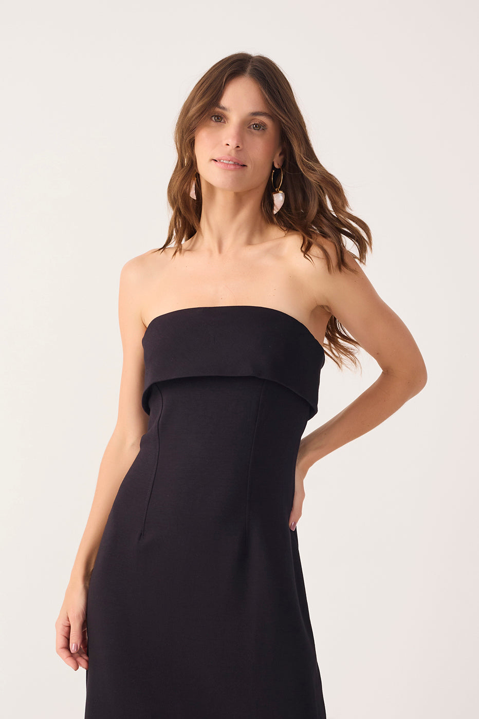 Black Strapless Pleats Midi Dress_4