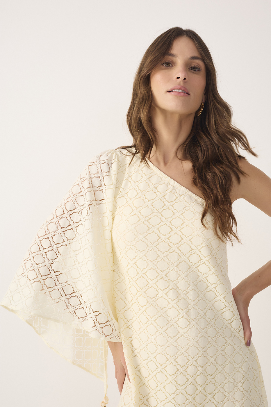 Off-White One-Shoulder Lace Mini Dress_5