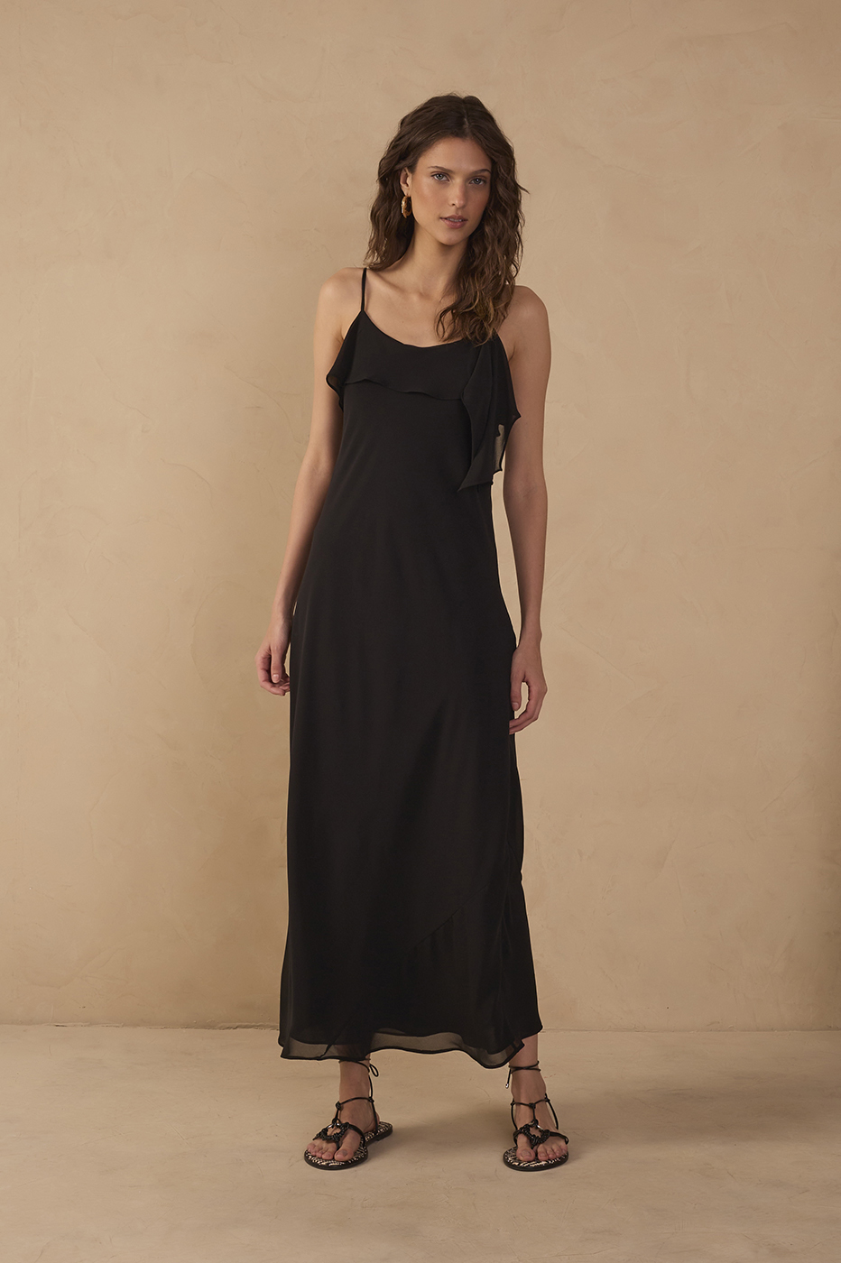 Cropped Crepe Neckline Ruffle Dress_1
