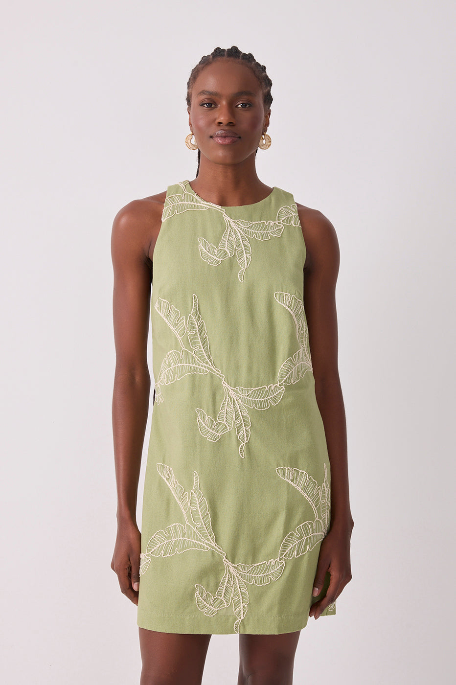 Vestido Curto Linho Bordado Folhas_4