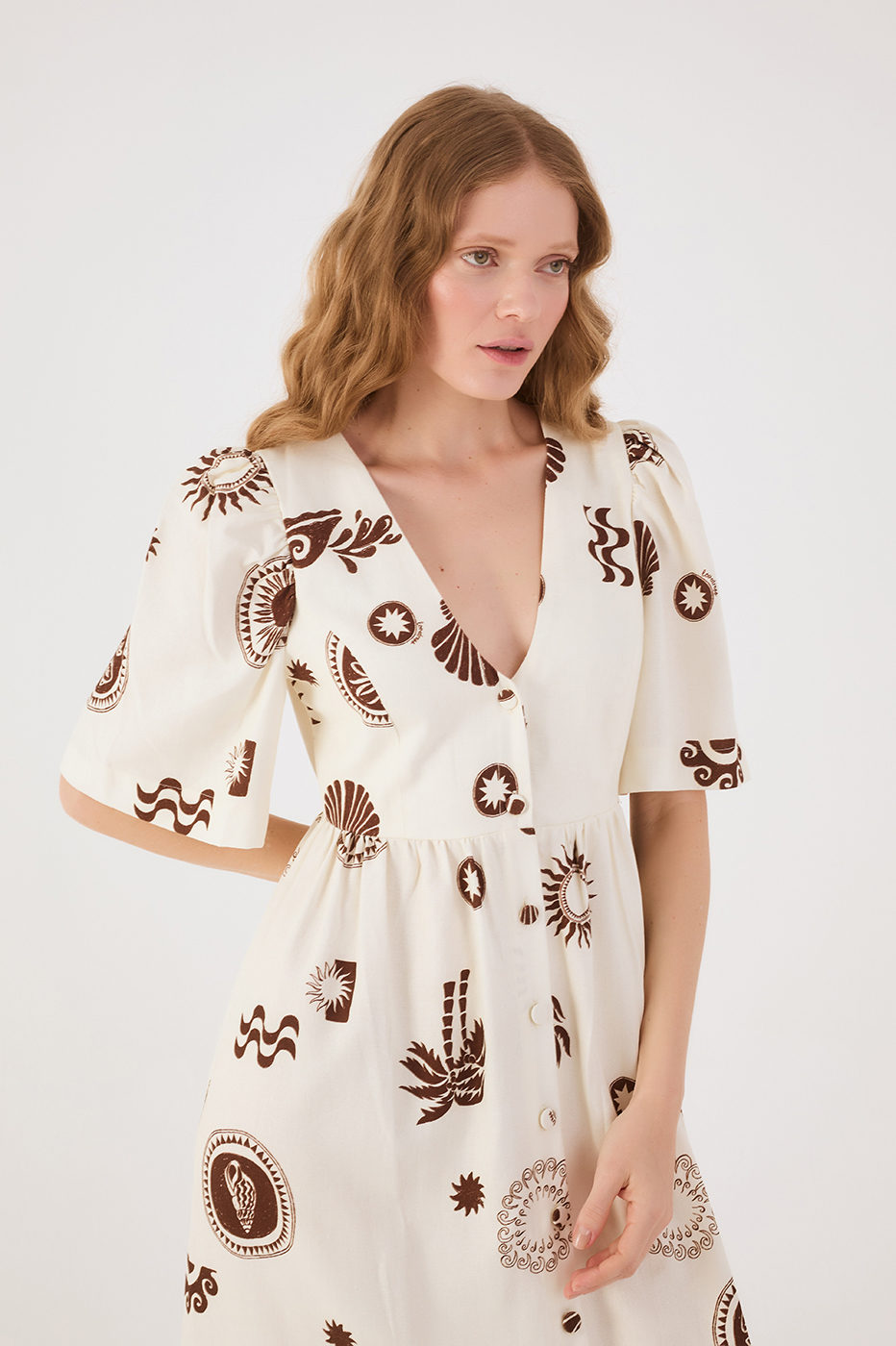 Off-White Sol Rio V Neck Buttoned Short Sleeve Maxi Dress_5