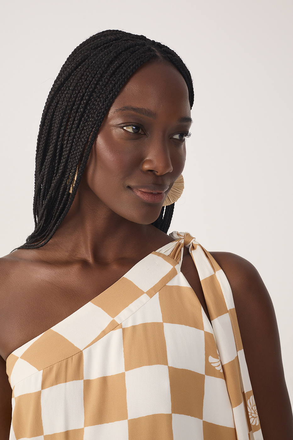 Brown Concha Plaid One-Shoulder Tie Maxi Dress_5