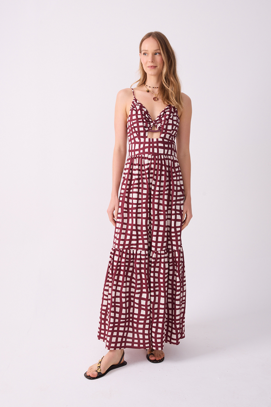 Wine Cut-Out Buckle Maxi Dress_2