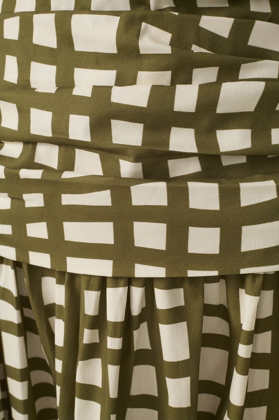 Green Ruched Removable Straps Maxi Dress_7