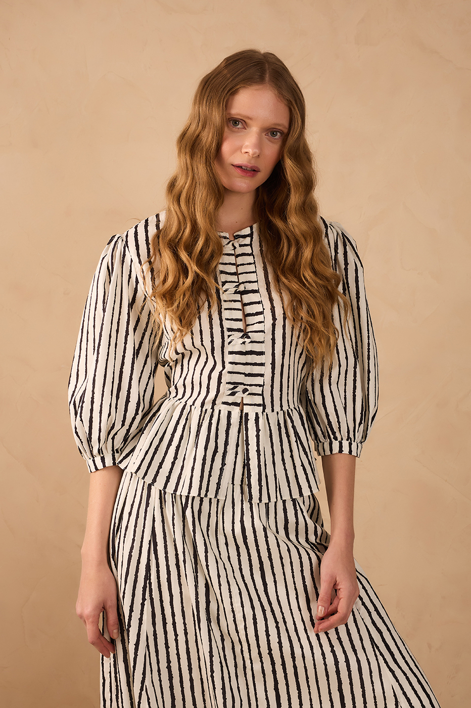 Bicolor Icarai Peplum Blouse_1