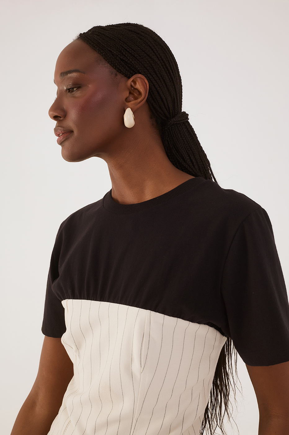 Black Pinstripe Crew Neck Short Sleeve Blouse_4