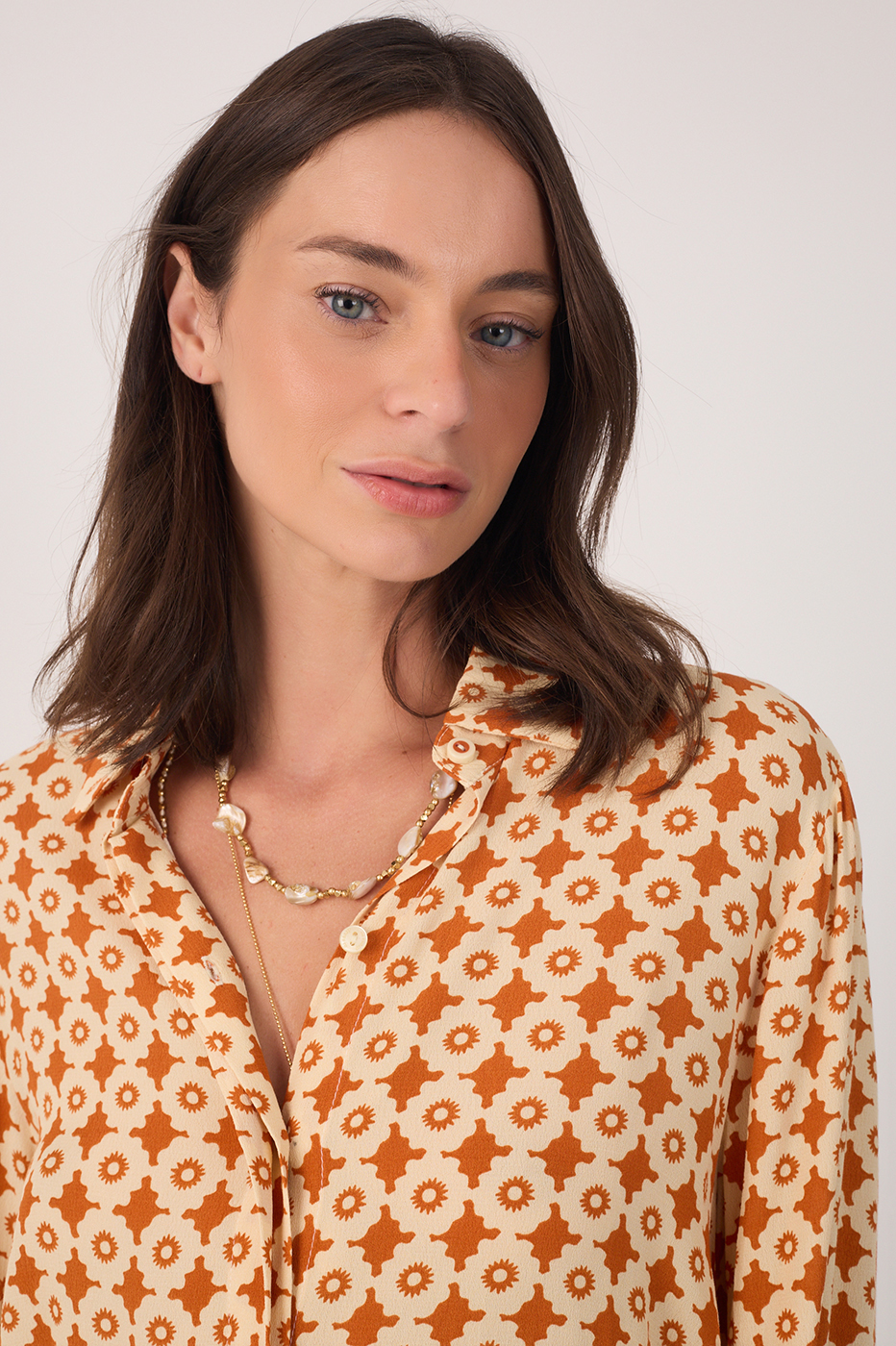 Beige Melissa Buttoned Long Sleeve Shirt_3