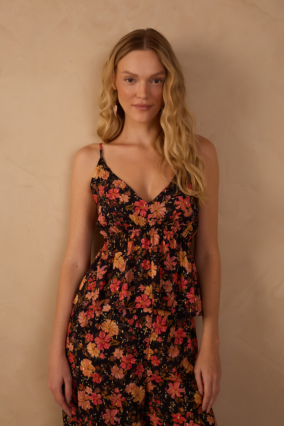 Black Encontro Lurex Sleeveless Blouse_1