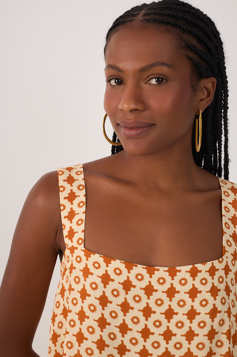 Beige Melissa Back Ties Sleeveless Blouse_3