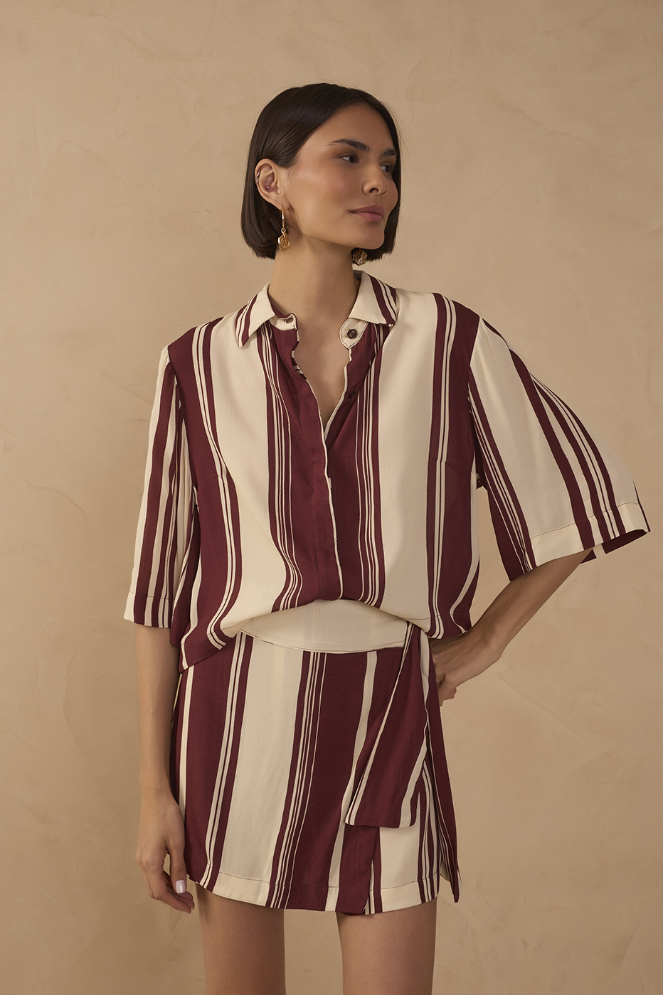 Off White Stripes Solene Collared Buttoned Midi Sleeve Shirt_1