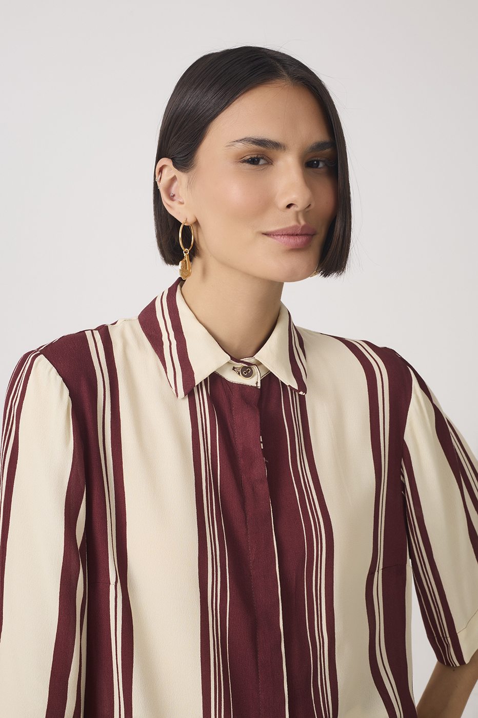 Off White Stripes Solene Collared Buttoned Midi Sleeve Shirt_3