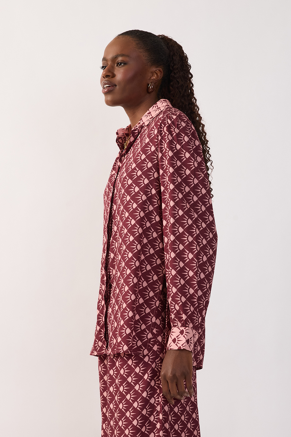 Wine Collared Buttoned Long Sleeve Shirt_3