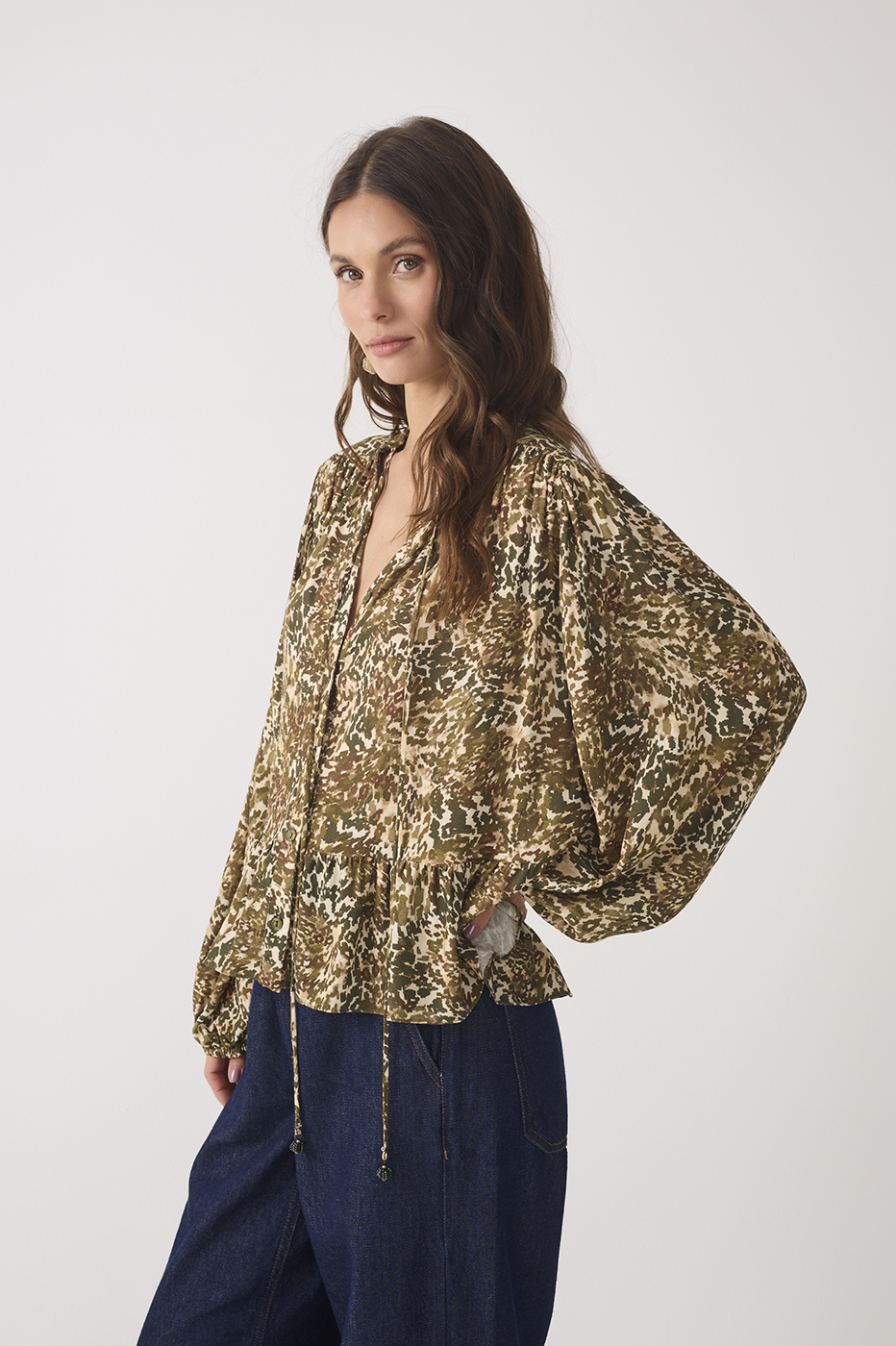 Green Front Ties Wide Sleeve Blouse_2