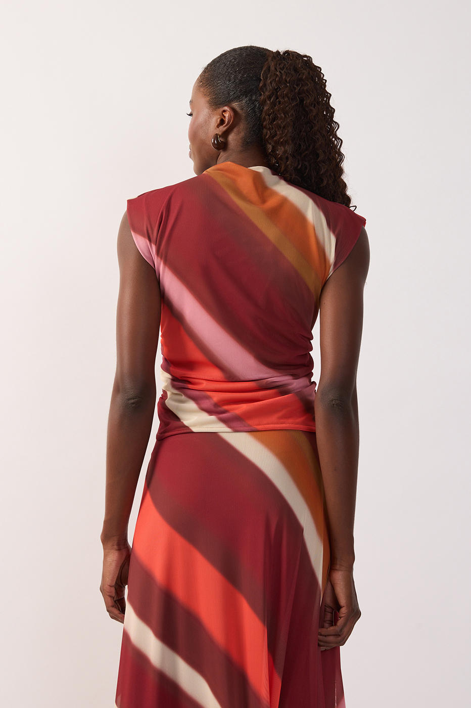 Multicolor High Neck Ruched Mesh Blouse_5
