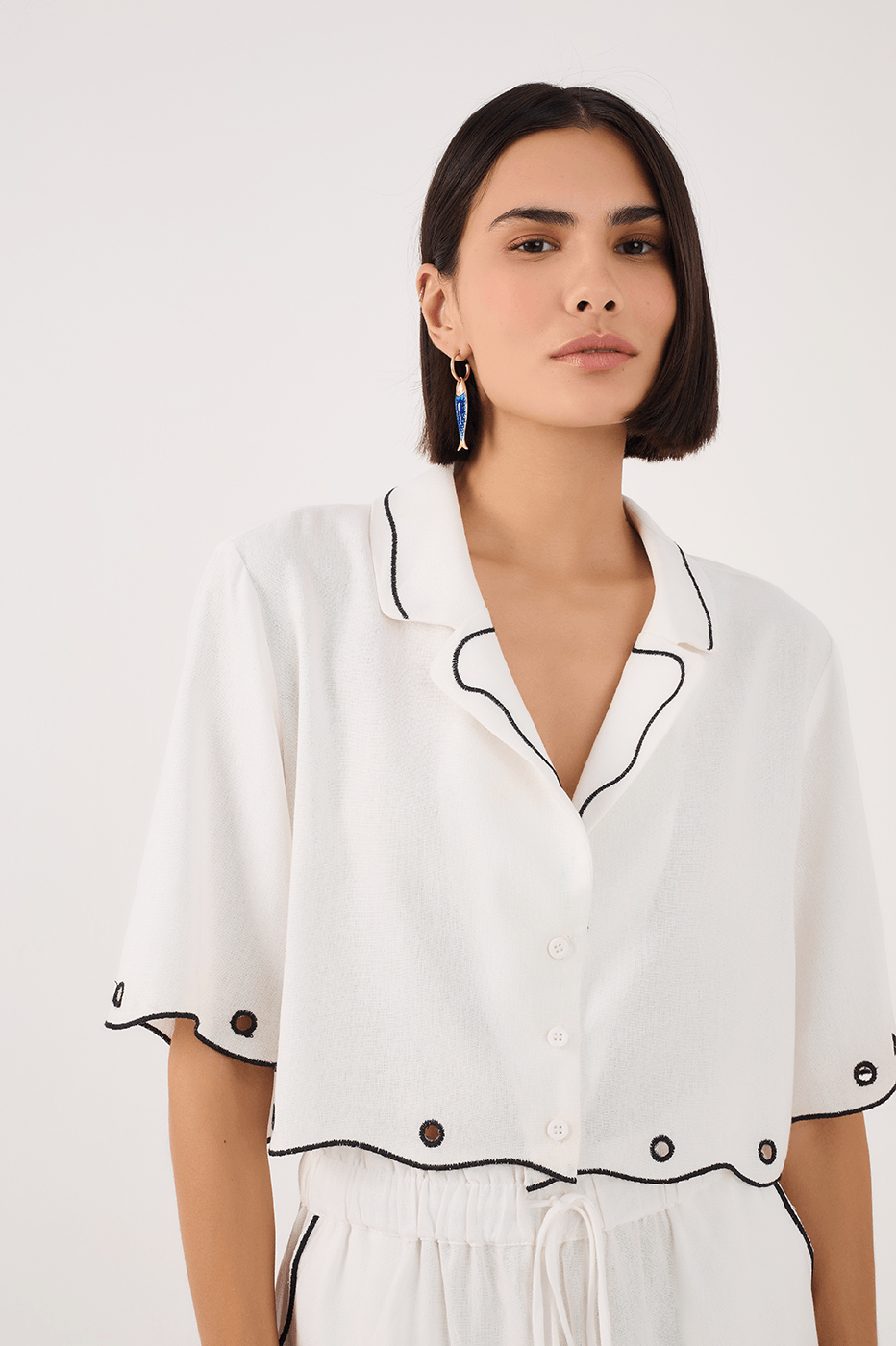 Emb. Scallop Crop Shirt_5
