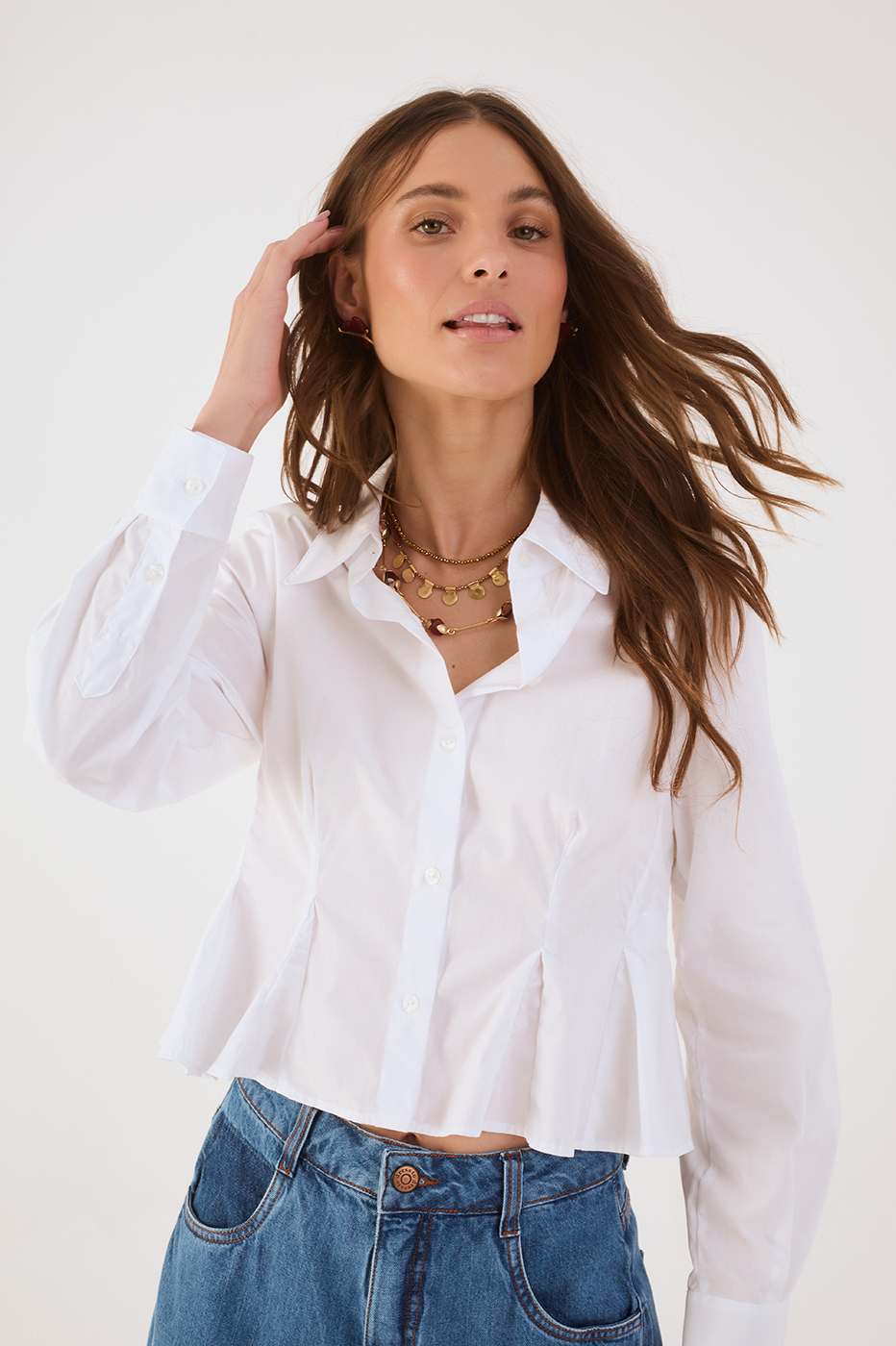 White Collared Buttoned Pleats Peplum Shirt_4
