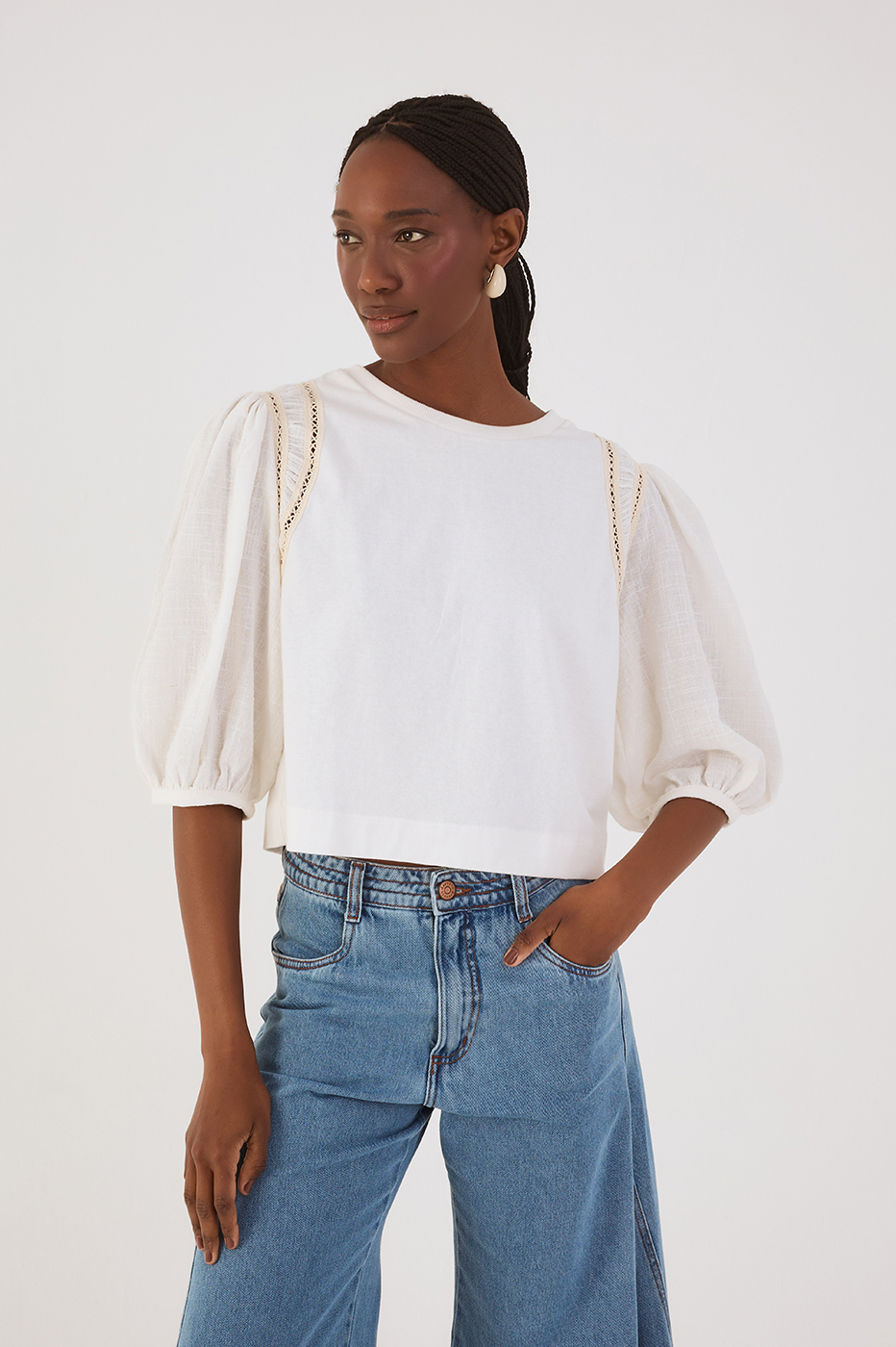 Off-White Crew Neck Lace Puff Sleeve Blouse_5