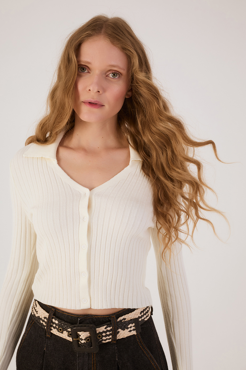 Off-White Collared Buttoned Tricot Blouse_3