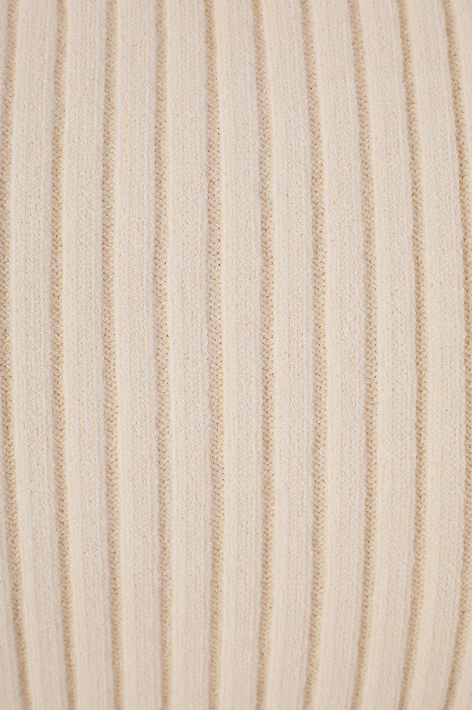 Off-White Ribbed Sleeveless Turtleneck_5