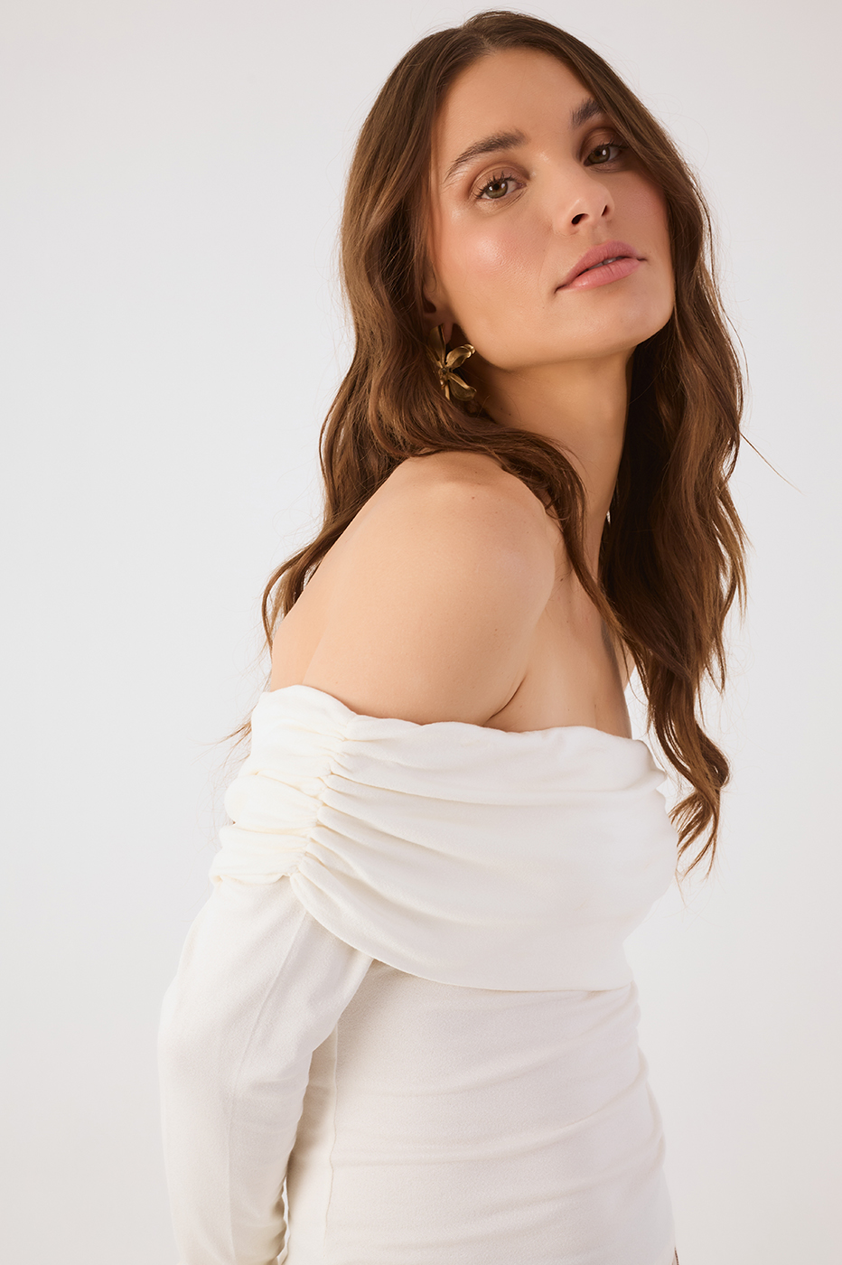 Off-White Long Sleeve Off-The-Shoulder Crepe Blouse_3