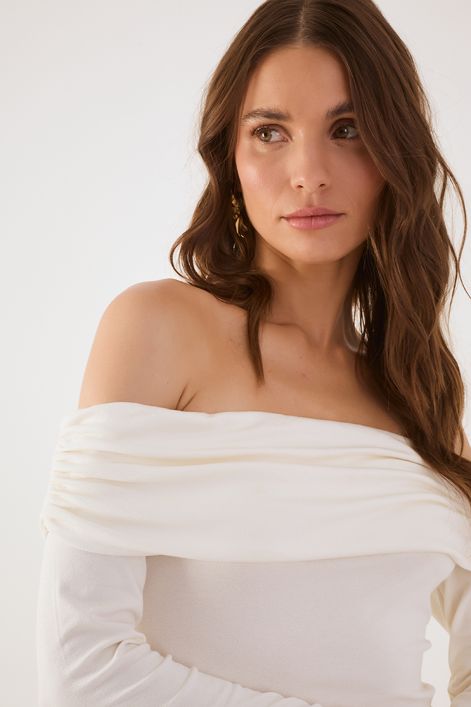 Off-White Long Sleeve Off-The-Shoulder Crepe Blouse_5