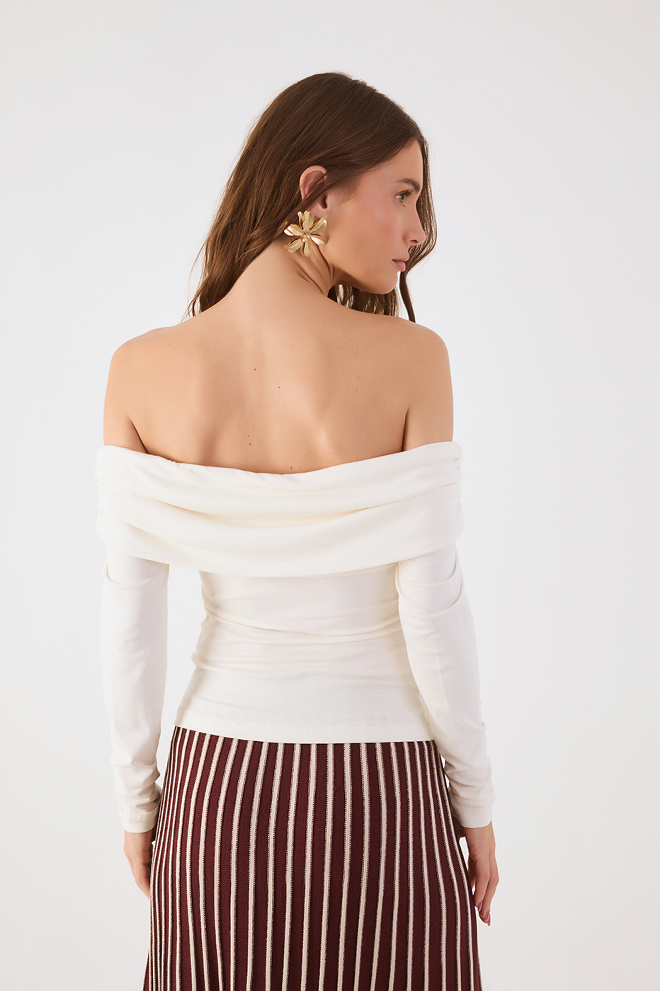 Off-White Long Sleeve Off-The-Shoulder Crepe Blouse_6