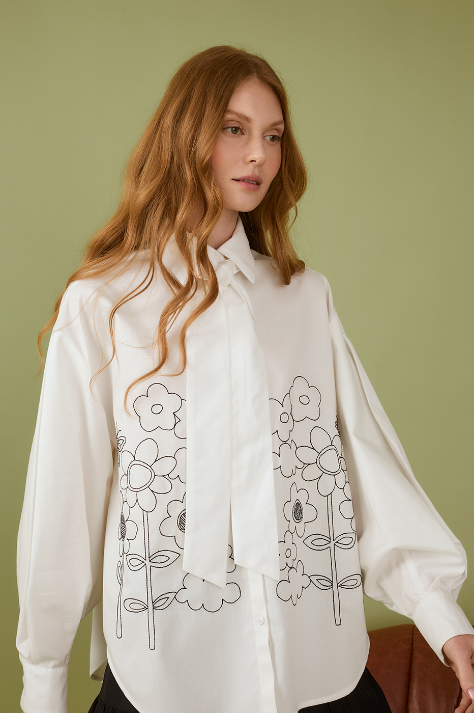 Black Pleated Embroidered Cotton Shir_1