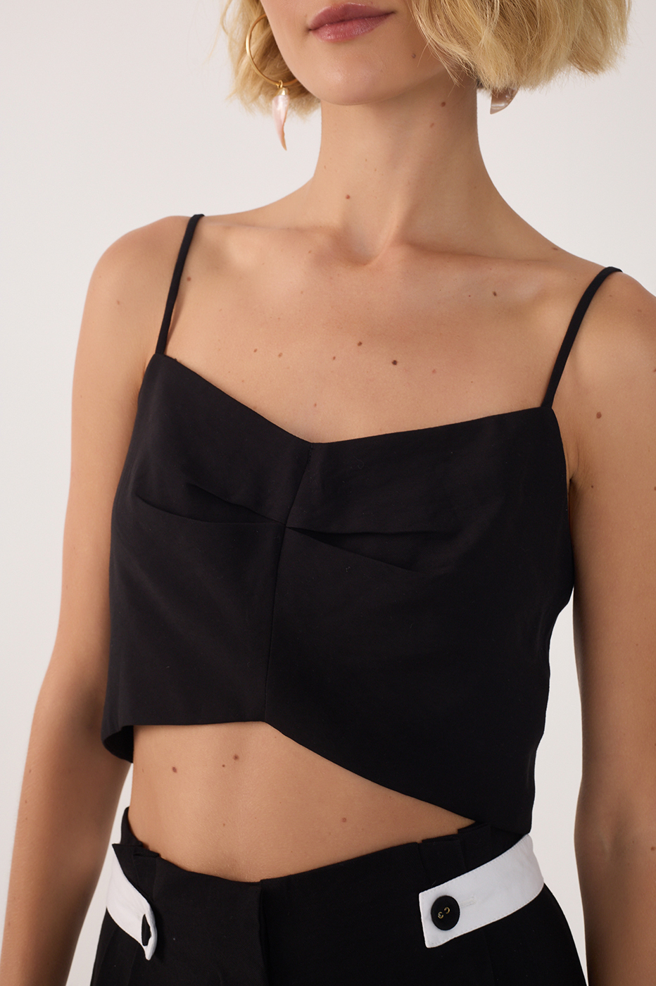 Black Pleated Metal Zip Top