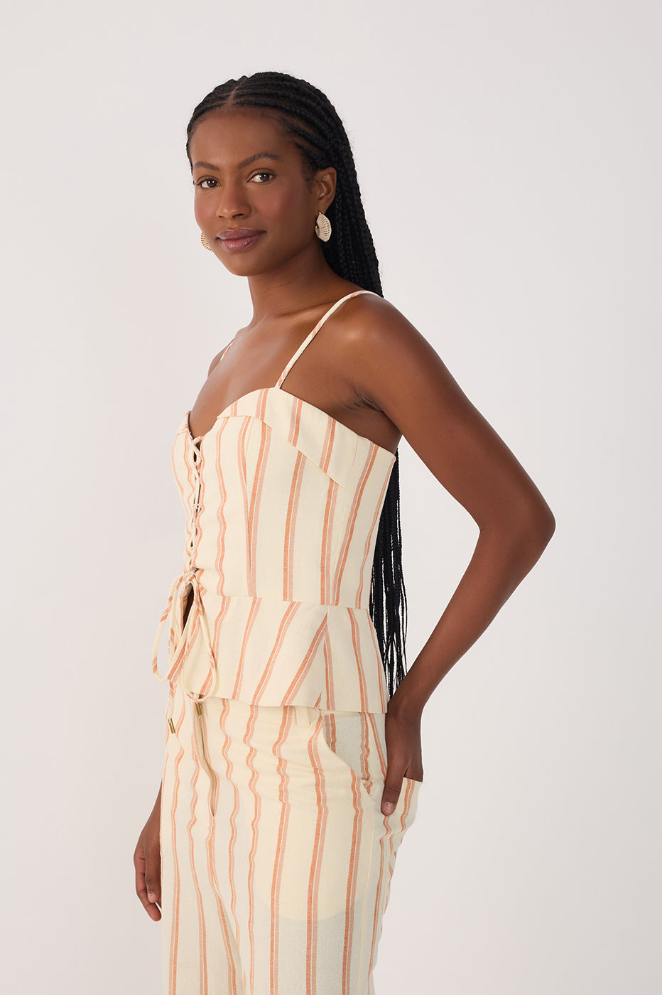 Beige Front Ties Zipper Sleeveless Blouse_3