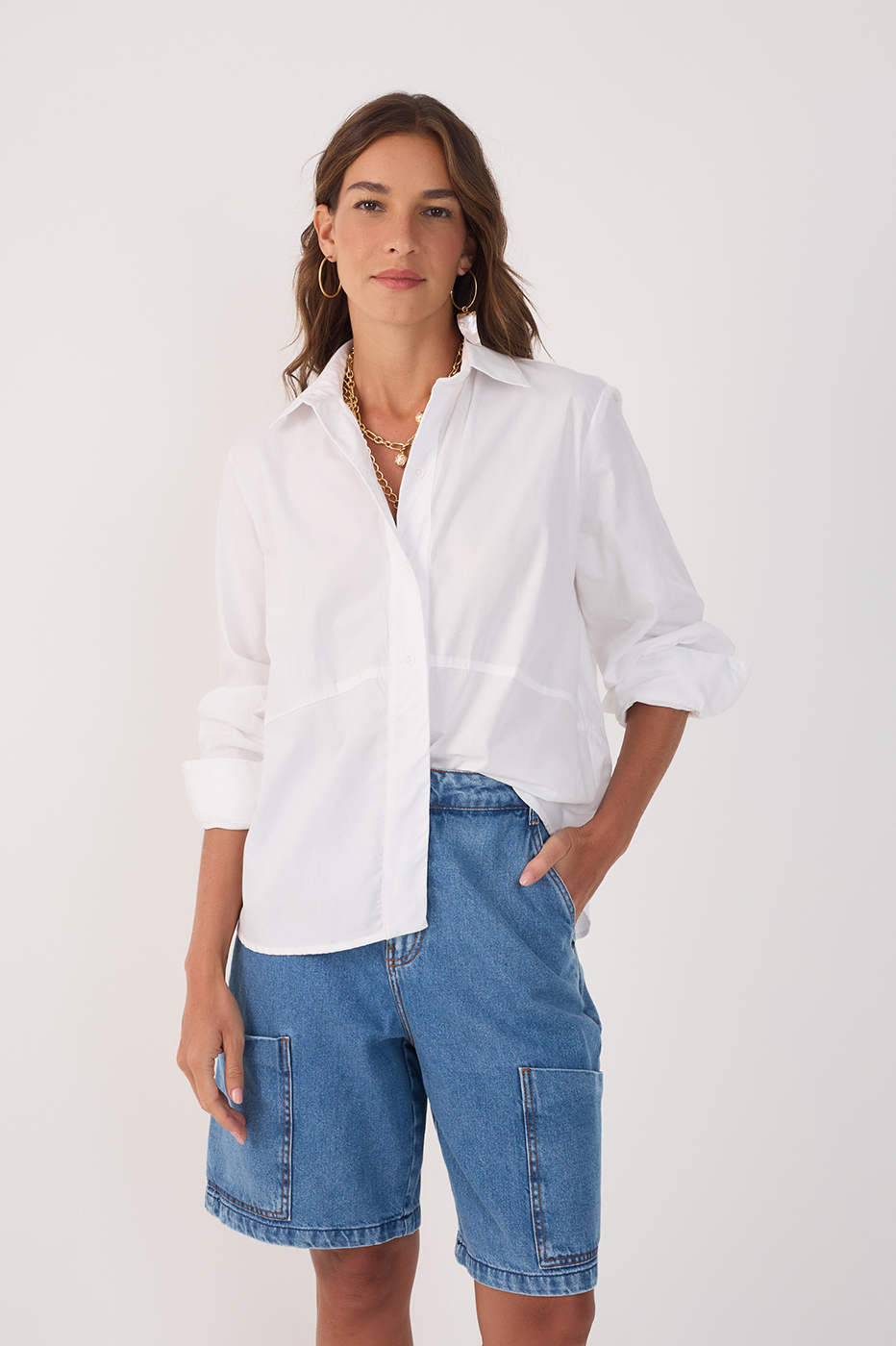 White Collared Buttoned Long Sleeve Shirt_2
