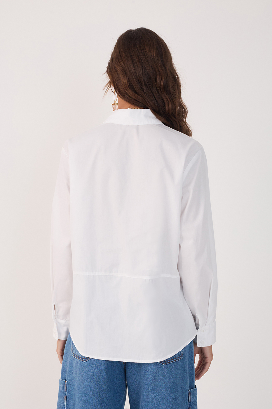 White Collared Buttoned Long Sleeve Shirt_5
