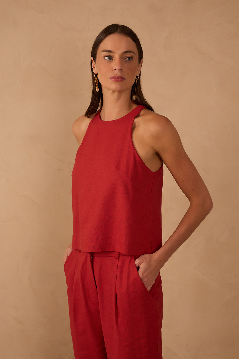 Red Crew Neck Sleeveless Linen Blouse_1