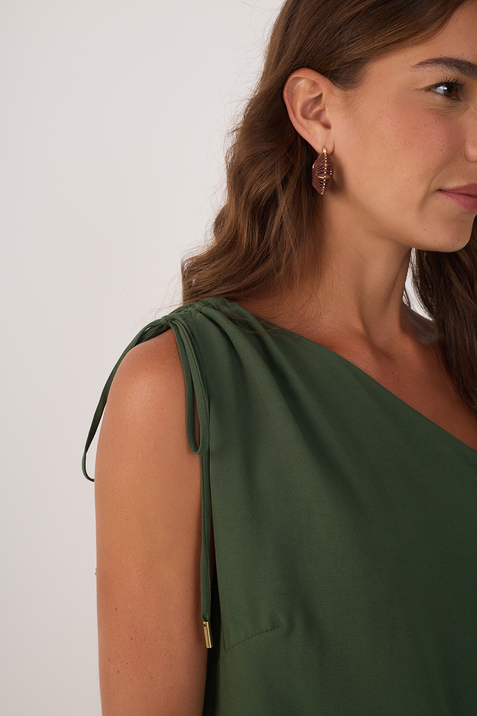 Green Asymmetric One-Shoulder Ties Blouse_4