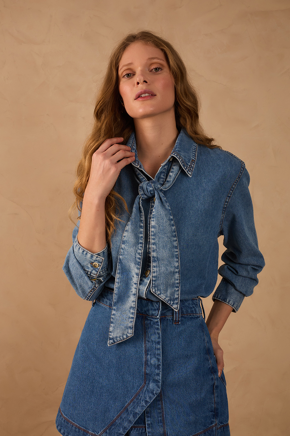 Denim Front Ties Collared Buttoned Shirt_1