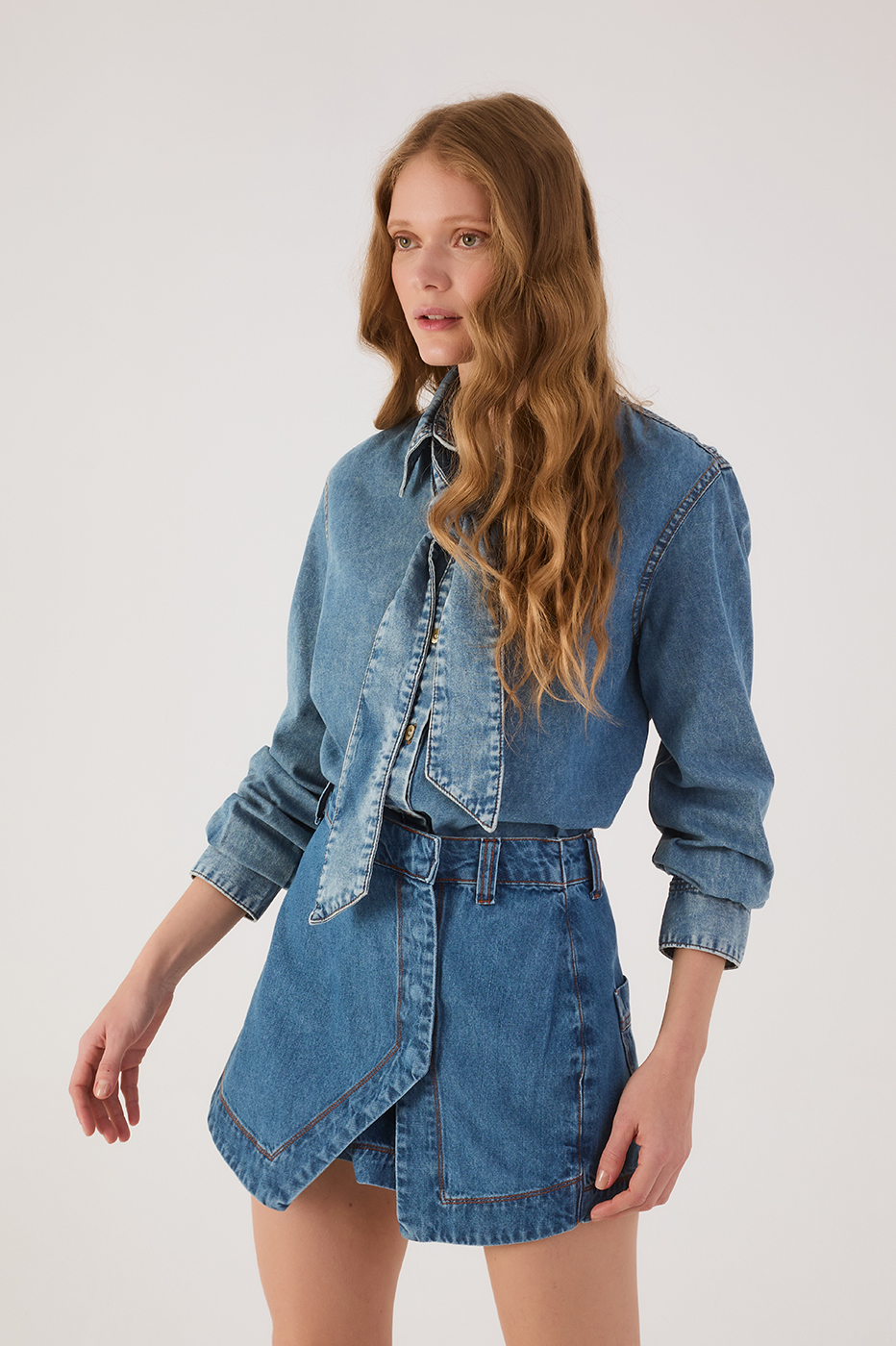 Denim Front Ties Collared Buttoned Shirt_2