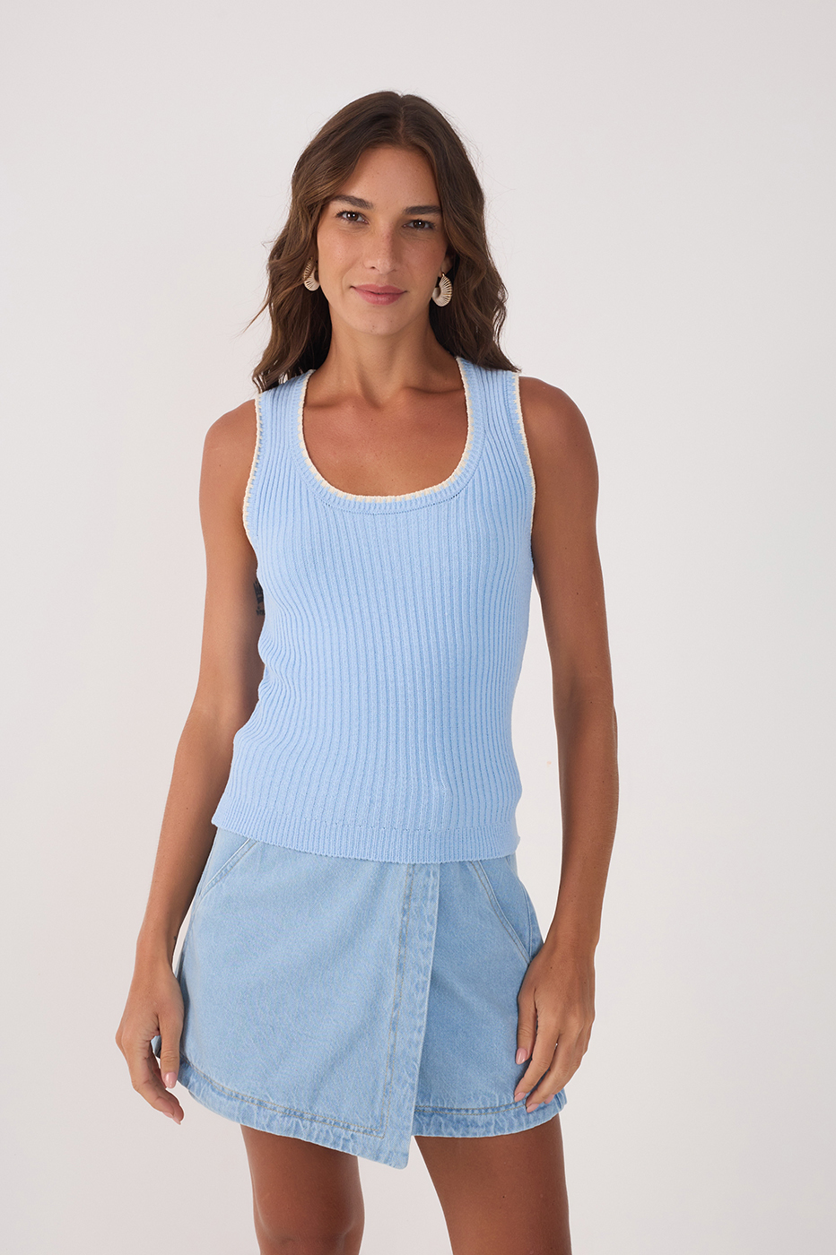 Knit Neckline Embroidered Top_4