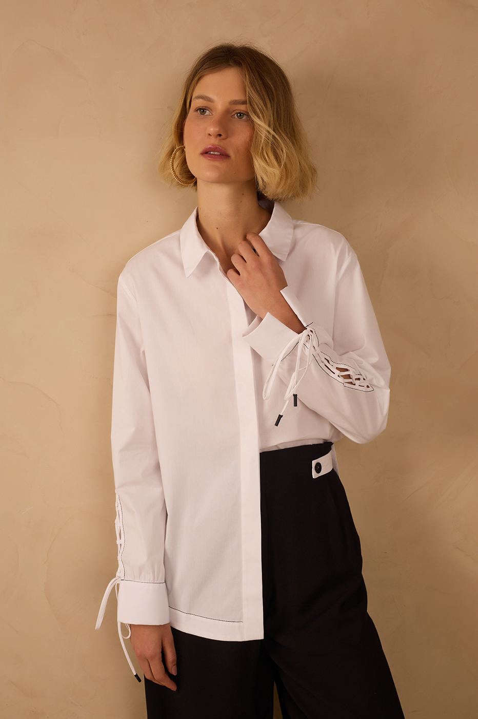 White Collared Cuff Ties Buttoned Shirt_1